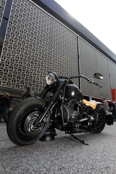 HarleyHH2011   142.jpg - Hamburger Harley Days 2011, Harley Davidson, bike, bikes, Motorrad, Aufstellung zur ride in bike show in der moenckebergstrasse,